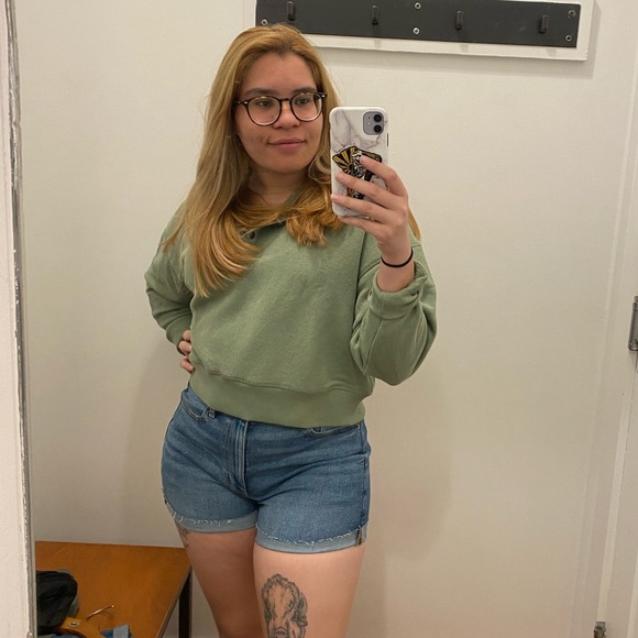 Meet your Posher, Sarah - Picture 1 of 1